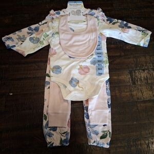 New Burt's Bees 6-9 Months Baby Floral 4pc Set